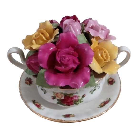 Royal Albert Old Country Roses Cup of Soup Bouquet Music Box READ - Picture 9 of 12
